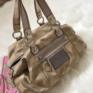 Coach poppy very nice